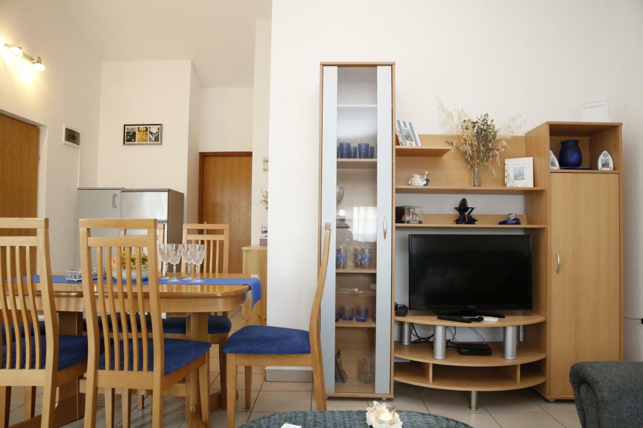 Apartman Alica Srima โวดีเซ ภายนอก รูปภาพ