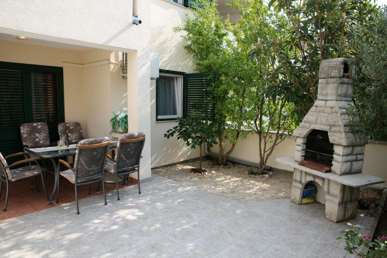 Apartman Alica Srima โวดีเซ ภายนอก รูปภาพ