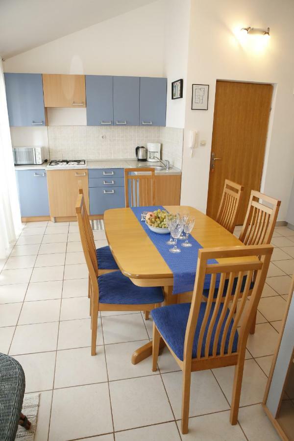 Apartman Alica Srima โวดีเซ ภายนอก รูปภาพ